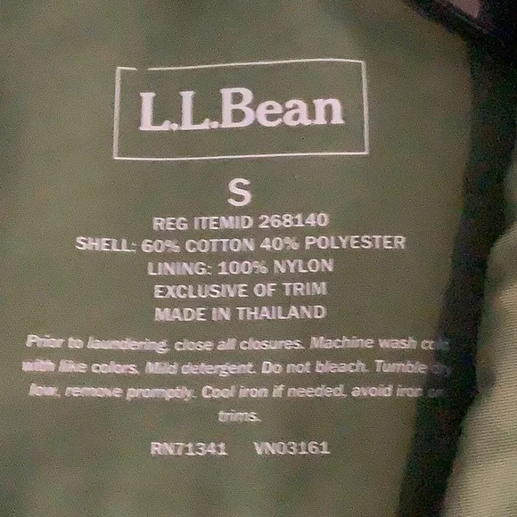 Gorgeous Green Trenchcoat - Picture 5 of 7